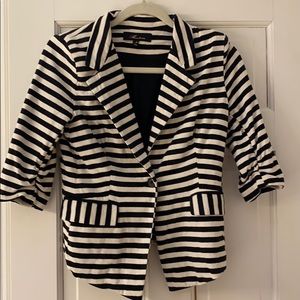 Black and white strip blazer